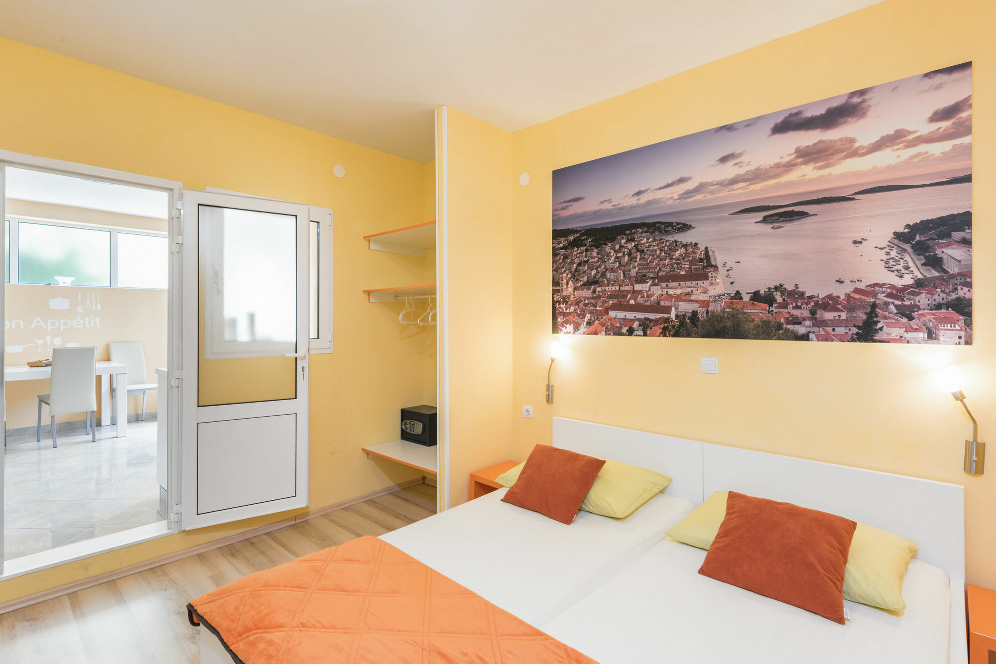 Apartments Komazin Hvar Town Bagian luar foto